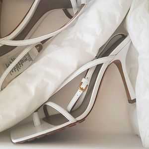 *NWT* Authentic Bottega Veneta Stretch Sandals